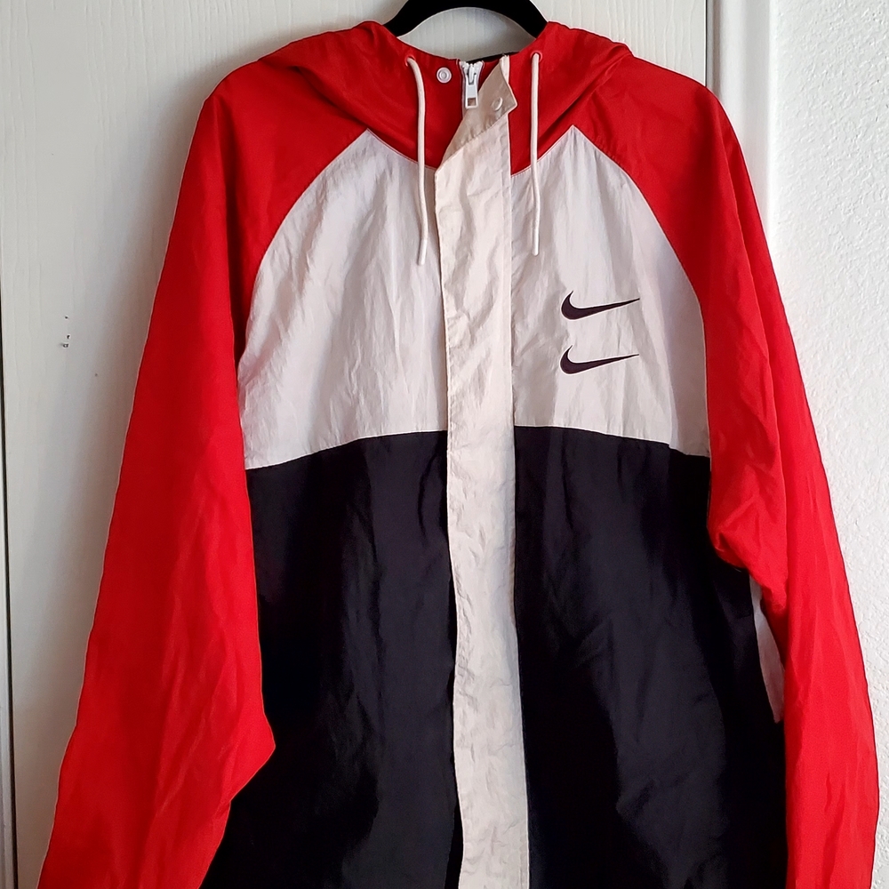 Nike Swoosh International Goddess Of Victory Windbreaker